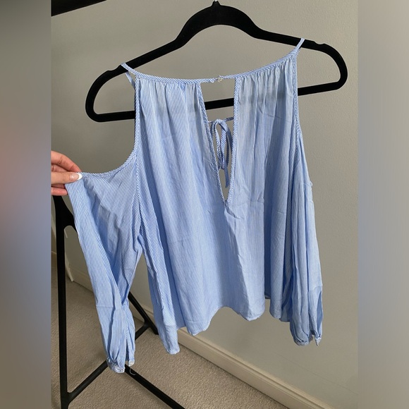 Pin Stripe Button Up Cold Shoulder Blouse - Picture 5 of 6